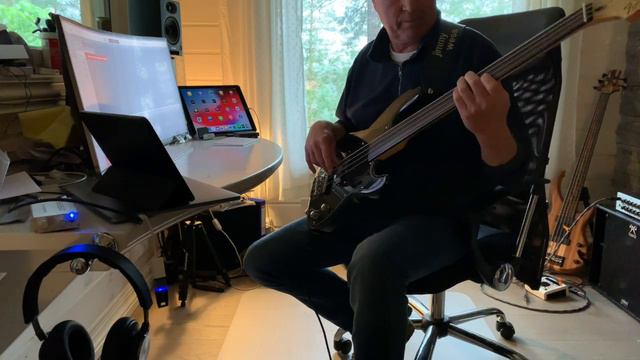 Fender fretless China HD 720p смотреть онлайн