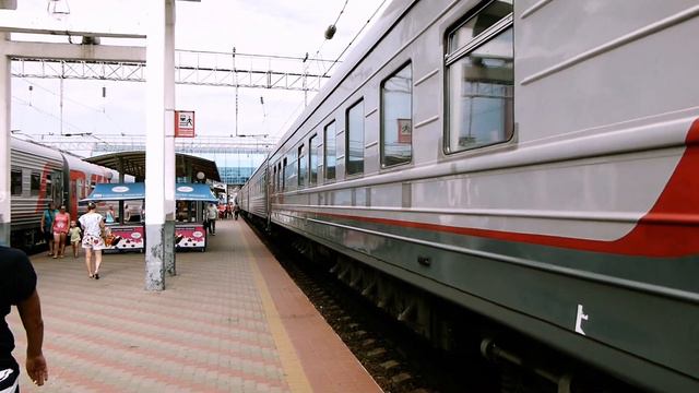 Электровоз ЭП1М-437 с пассажирским смотреть онлайн