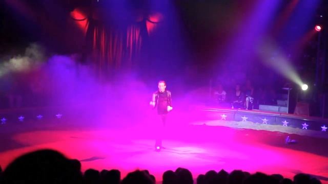 We present the Great Worldwide Juggler. Krachinov, Circus KNIE, Zurich . смотреть онлайн