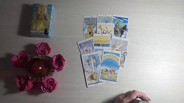 Точка или пауза? Будет ли продолжение отношений? Таро Онлай Расклад Dream House Tarot смотреть онлайн
