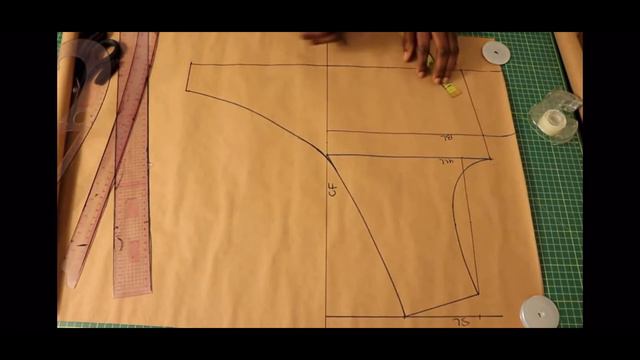 Comment realiser un Patron de Crop Top! смотреть онлайн