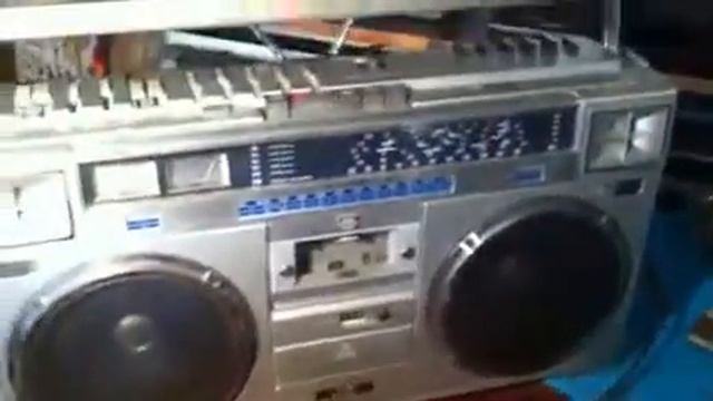 JVC M-70 Boombox rebuild смотреть онлайн
