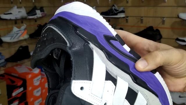 Кроссовки Adidas Niteball