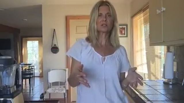 Day 21 of the Tracy Anderson 30 Day Method Challenge смотреть онлайн
