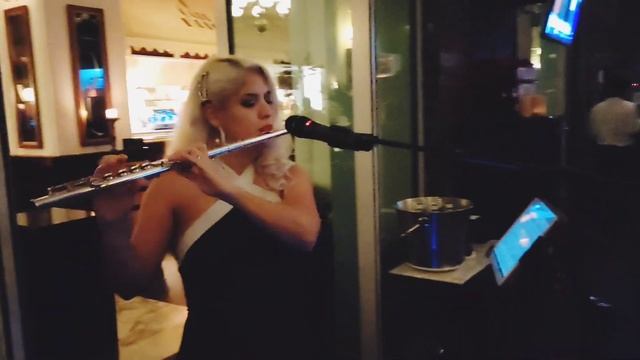 1920s Theme Belgium Bar | Dubai | Café Belge | Ritz Carlton DIFC | Corporate Club | Corporate Bar смотреть онлайн