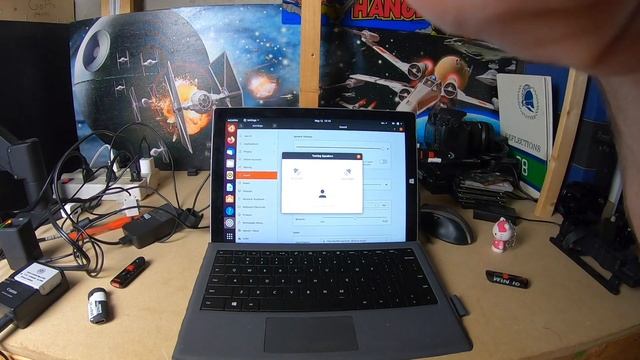 Ubuntu 20.04 Linux on a Microsoft Surface Pro смотреть онлайн