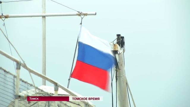 Из Томска в отдаленные населенные пункты области отправилась «Плавучая поликлиника» смотреть онлайн