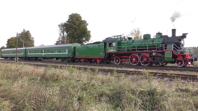 Паровоз Су 250-74 с пригородным поездом Бологое-Осташков.Прибытие и отправление по ст.Баталино смотреть онлайн