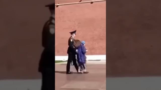 Чем русский солдат отличается от английского смотреть онлайн