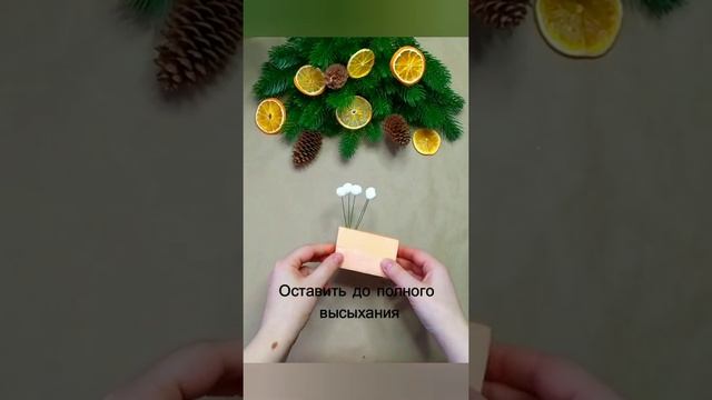 Самый простой способ сделать ЯГОДКИ из воздушного пластилина! Замена покупным ягодкам! / #shorts смотреть онлайн