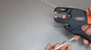 Электрик Пермь. обзор на новый съемник изоляции от компании КВТ WS-22T