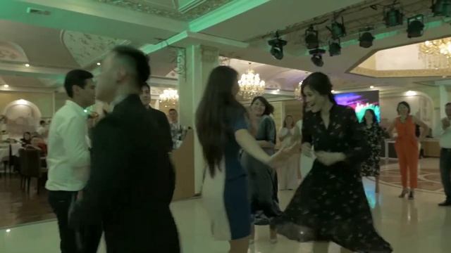 Руслан Кулиманов Ведущий на ваш праздник смотреть онлайн