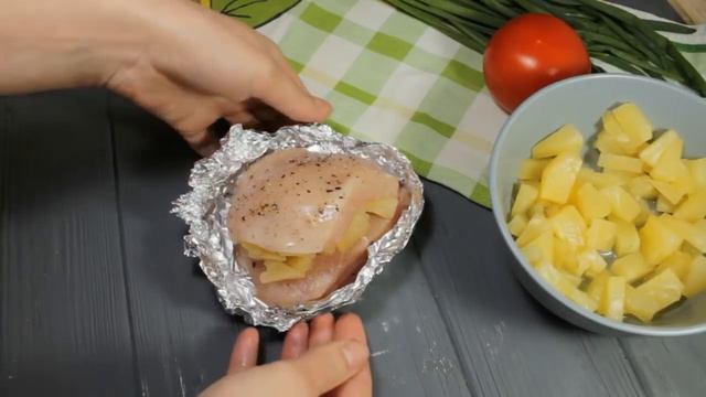 Куриная грудка в духовке пикантно и вкусно. Рецепт подойдет на Новый год 2021. смотреть онлайн