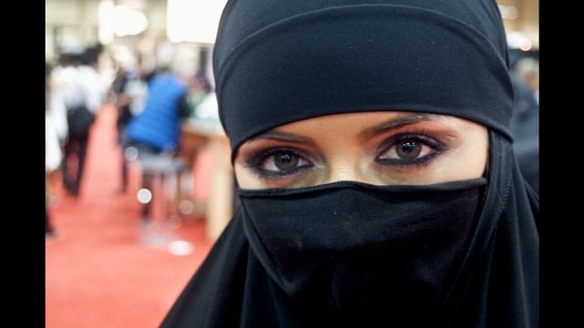 Хиджаб. Откуда пришла традиция ношения хиджаба. смотреть онлайн