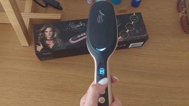 Электрическая расческа Alessandra Ambrosio Hair Straightening Brush ( магазин Lidl)
