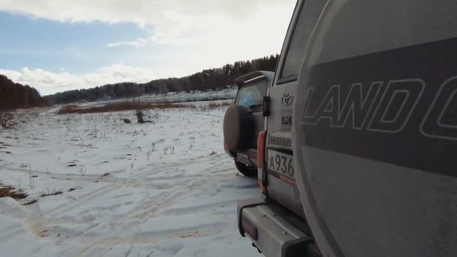 Сравнение Suzuki Jimny Vs Toyota Land Cruiser 70