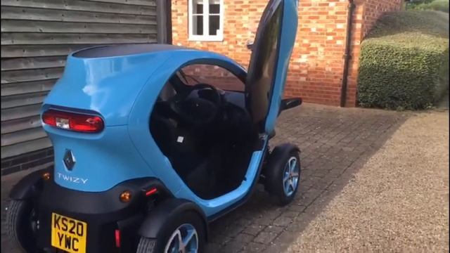 Renault Twizy Dynamique смотреть онлайн