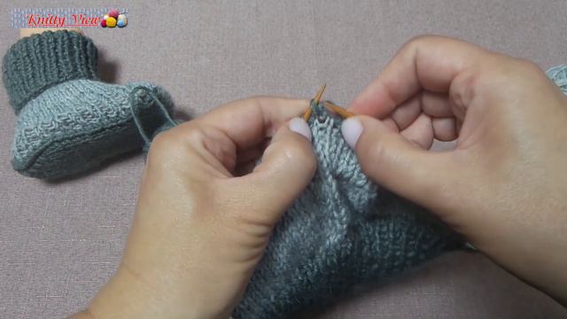 How to Knit Baby Booties / baby Shoes [tutorial] смотреть онлайн