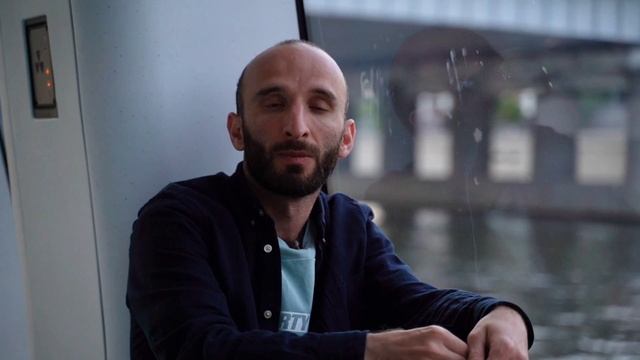 Омар грустит| Омар в Большом городе #shorts смотреть онлайн