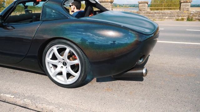 TVR Tuscan 6 Review - Loud Exhaust - Cars and Keepers смотреть онлайн