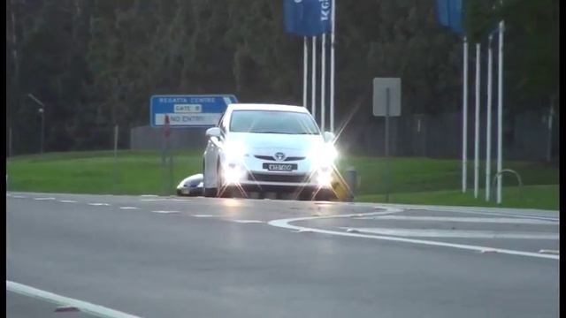 Toyota Prius 3 2009 | Hybrid Hero Driven | Family Car | Drive.com.au смотреть онлайн