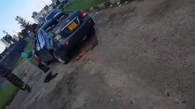 Hardlife Zvirekwi involved in accident смотреть онлайн