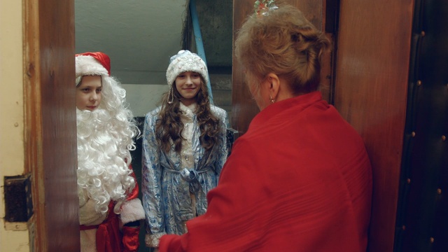 Новогодний подарок. Детский фильм телесериала "И в шутку, и всерьез"