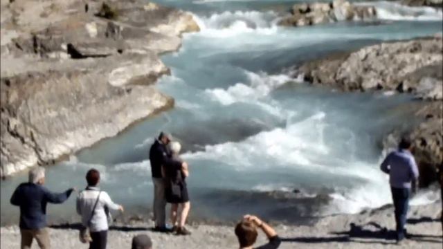UNESCO World Heritage Site... " Emerald Lake " in Yoho National Park ,Rocky Mountains ! смотреть онлайн