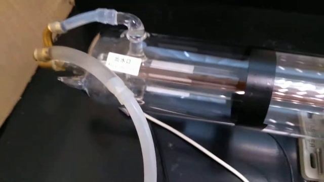 Лазерная трубка CO2 Yongli R3 s/n 0424360 пломба 1946 смотреть онлайн