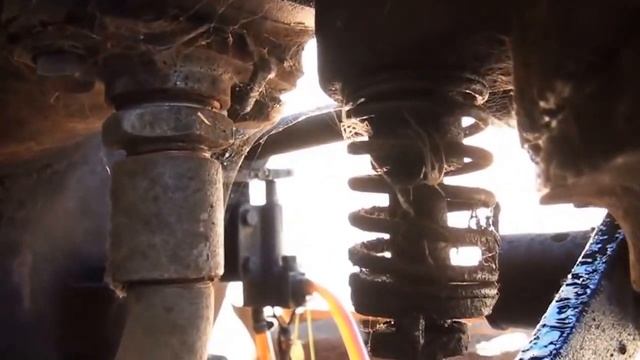 Как работает старинный дизель, а может и не дизель How does the old diesel , but can not diesel смотреть онлайн