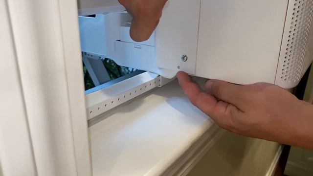 Midea 8,000 BTU U Smart Inverter Window AC Installation and Review смотреть онлайн