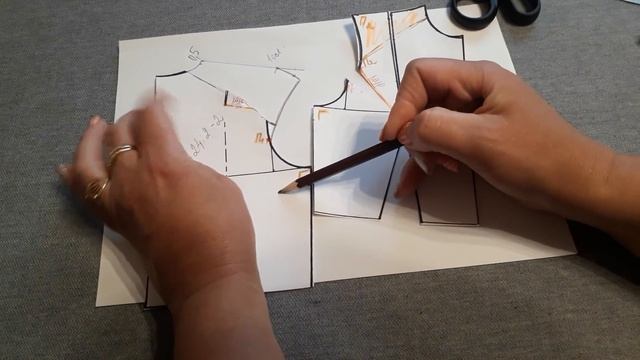 Платье с рукавом реглан укороченным приспущенным. Моделирование и раскрой смотреть онлайн