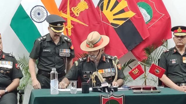 Indian Army’s Headquarters 101 Area , celebrates Diamond Jubilee on April 23 at Rhino auditorium смотреть онлайн