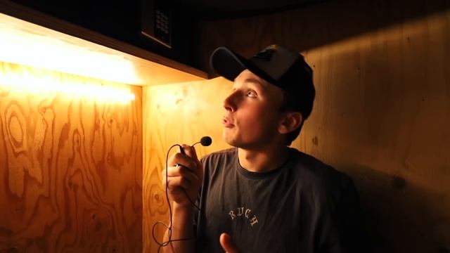 I SPENT 100 HOURS IN CAPSULE HOTELS!! смотреть онлайн