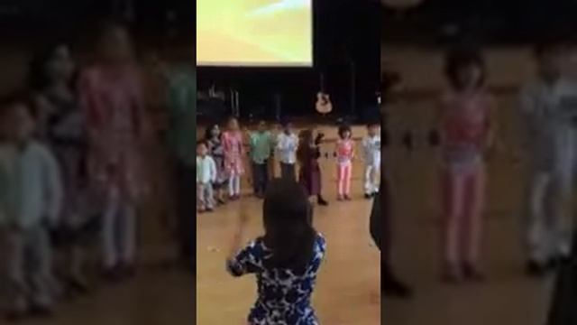 Children Easter performance in Redeemer Life Church 4/5/15 смотреть онлайн