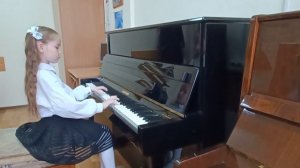 Французская народная песня Пастушка. Исполняет Титова Саша (общее фортепиано)