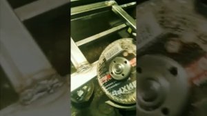 Многие не знают что есть лепестковый зачистной диск на болгарку забирай себе на стену теперь  знаеш