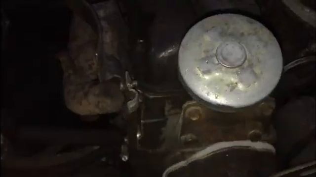 Москвич. Москваич 426. Москвич, мотор 408. Установил крепление для прежнего воздушного фильтра. смотреть онлайн