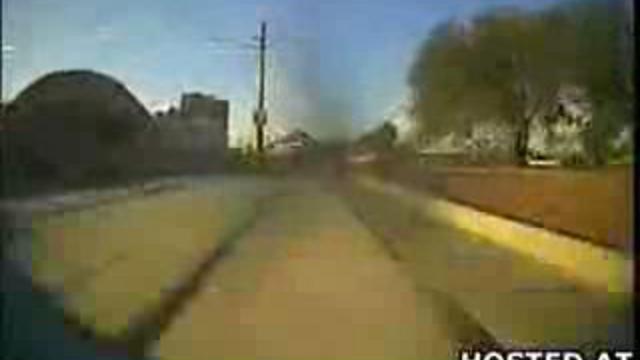 Столкновение с поездом смотреть онлайн