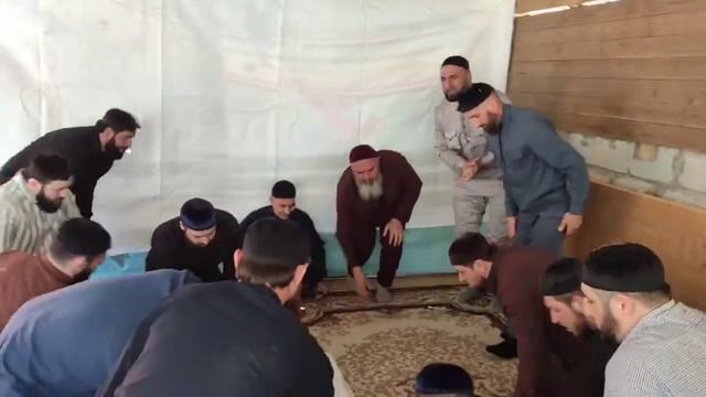 Азит Беков и Бештоев Адам 7я ночь Похороны Шадыжевой Розы в Слепцовск/ Аллах1о гешт долд цун смотреть онлайн