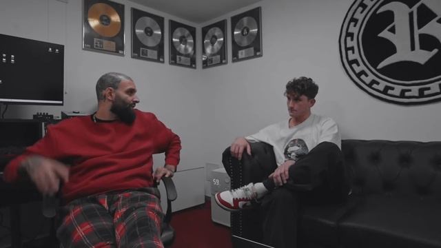 ALBUM MĚ SKORO STÁLO ŽIVOT - REFEW | MILI IN STUDIO #3 смотреть онлайн