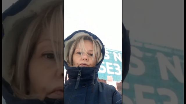 Что-то странное происходит!