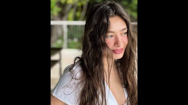 Neslihan Atagül y Kadir Doğulu posaron de tal manera que asombraron a quienes lo vieron. смотреть онлайн