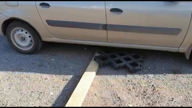 Уникальная экопарковка (газонная полимерпесчаная решетка) производства ООО "КомпоНекст" смотреть онлайн