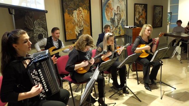 Владимир Дмитриев «Старая карусель». Народный инструментальный ансамбль «Бурлеска» смотреть онлайн