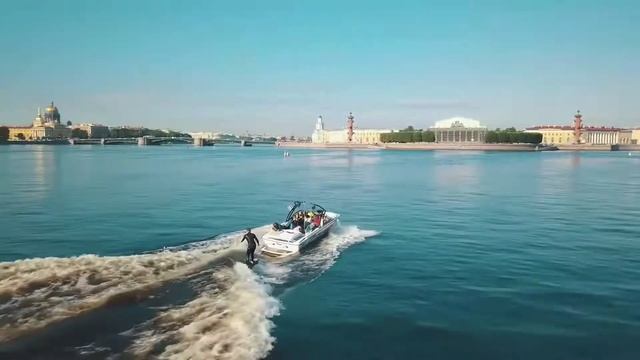 Вейксерфинг за катером в центре СПб Вейксерфинг рус +79502257575 смотреть онлайн