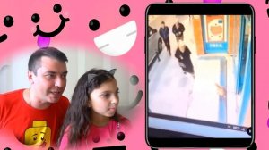 ЛУЧШИЙ НЕ ЗАСМЕЙСЯ ЧЕЛЛЕНДЖ с КОТАМИ! Попробуй не засмеяться Валеришка Тест на психику Реакции kids