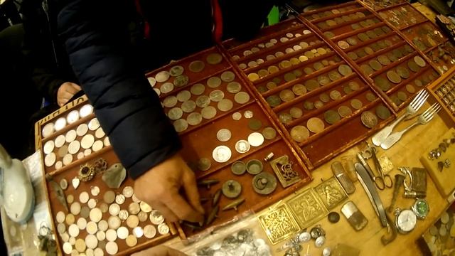 Поездка в Киев на антикварный рынок смотреть онлайн