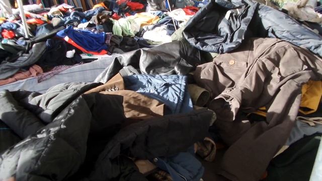 I 12.2021год. Порта Портезе Блошиный Рынок Барахолка Рим Porta Portese Flea Rome Market 20211205 смотреть онлайн