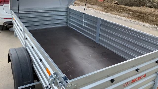 Обзор прицепа МЗСА 817701.014 с крышкой смотреть онлайн